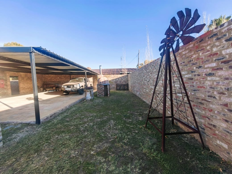 2 Bedroom Property for Sale in Miederpark North West